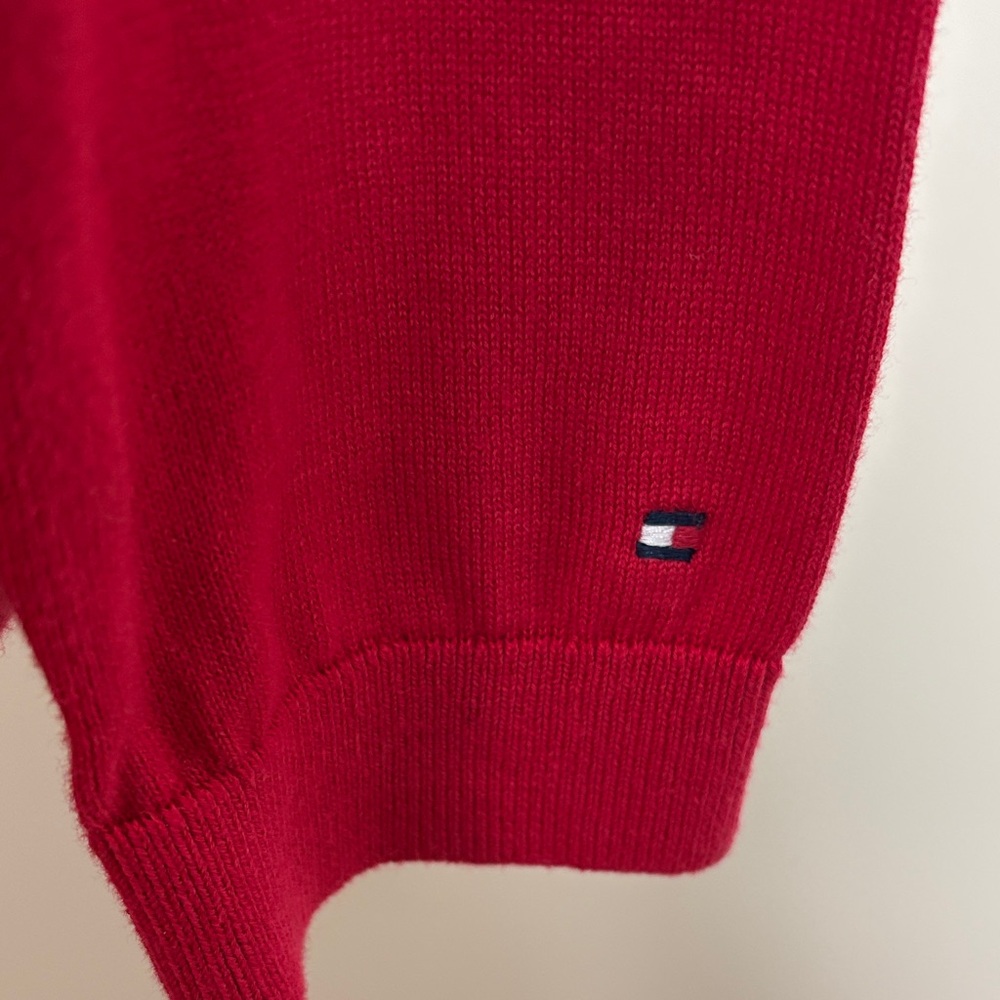 NWT Tommy Hilfiger Red Sweater with Bear Design - Picture 3 of 7